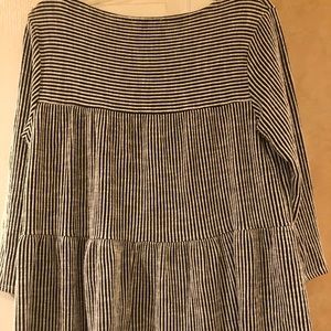 Brand: W5 Size: Small